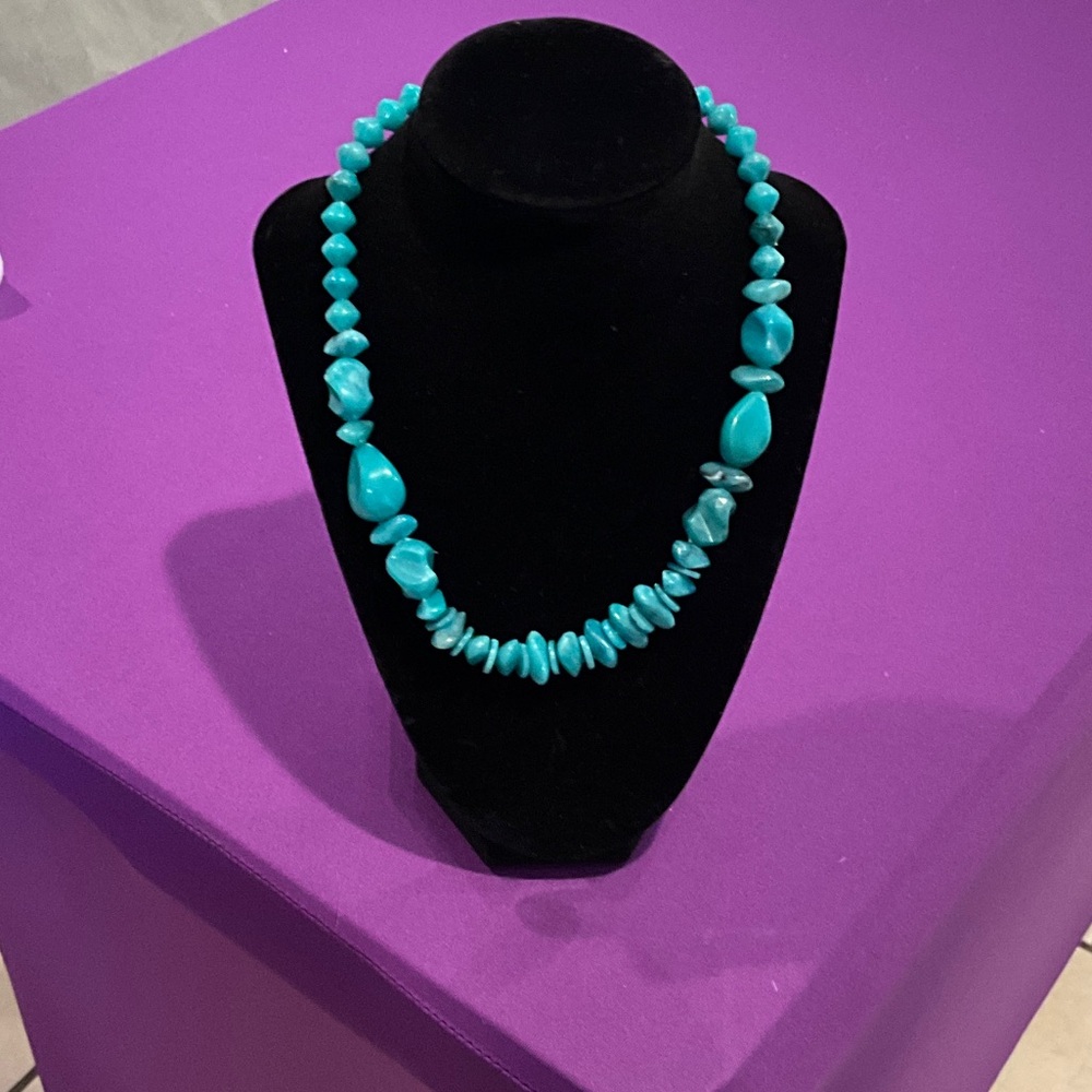 Turquoise Beaded Necklace